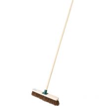 Cotswold - 18' Stiff Bassine Broom comes with 60' Wooden Handle