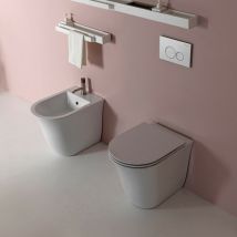 Coppia Sanitari WC + Bidet Filo Muro a Terra FLUT Scarico Smart Clean - Copriwc a Sgancio Rapido