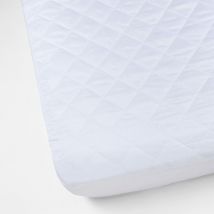 Coprimaterasso imbottito in fibra con trattamento anti-acaro, traspirante riduce al minimo i sintomi dell'allergia - Pikolin Home