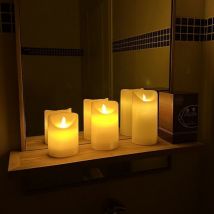 Set di 3 candele LED con fiamma tremolante con telecomando