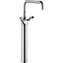 Delabie Stand Mbatt. 1-lochbrg. 100l/min,schwenkausl.d22 L300 H650mm
