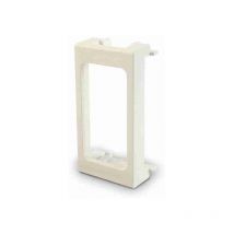 Elmo - I8LEVB Adattatore bticino serie legrand vela di colore bianco