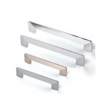 Metal Style - Tirador Edge 7531 - Aluminio. 188x9x35mm. Entrepuntos 160mm.