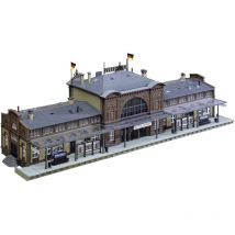 110115 H0 Bahnhof Mittelstadt - Faller