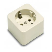Base elec 54x54x46 tt 16a-250v sup. polic/porc bl 2301 famat