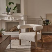 Fauteuil rond en chêne massif et tissu bouclette écrue