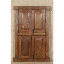 Fenêtre en bois massif et fer avec cadre Fenêtre avec grille Style ancien médiéval Intérieur et extérieur Vieille porte en bois