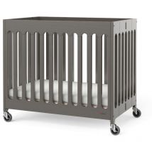 Boutique Lit bébé pliable en bois Gris Lit de voyage portable pour bébé avec matelas & roulettes Lit d'appoint / lit supplémentaire complet Convient