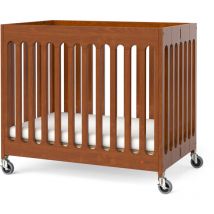 Boutique Lit bébé pliable en bois Marron cerise Lit de voyage portable pour bébé avec matelas & roulettes Lit d'appoint / lit supplémentaire complet
