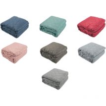 Funda Sofá Antimanchas 279 X 179 Cm - 3 Plazas Kooper