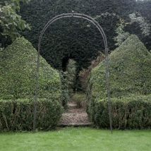 Garden Trading Barrington Rose Metal Garden Arch Pergola Plant Support