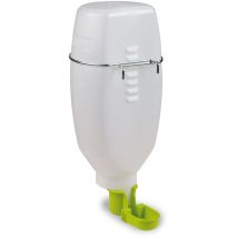 Er trinkt mit 2 -liter -Vogelflasche - Gaun