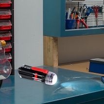 Pratique Multi Tool Screws Set Turner Lampe de poche 7 attachements Light Tool Compact