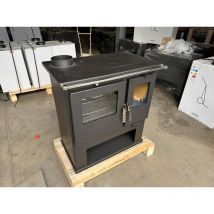 Verso - Holzofen cs – 7,7 kW – Metallplatte oben, effiziente Heizung und Rauchrohr links – Energieklasse a