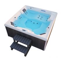 Idromassaggio da esterno con scaletta e copertura termica stream big - 207 x 207 cm per 5 persone Dotazioni: Con scale e copertura termica - Home