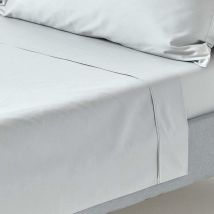 HOMESCAPES Drap plat uni 100% coton égyptien 200 fils Gris argent 240 x 300 cm