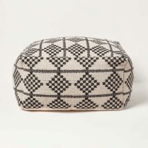 Homescapes - Pouf carré noir et beige en coton Adana, 55 x 55 x 30 cm