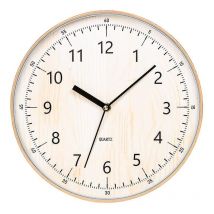 Horloge d'apprentissage pour enfants. L'horloge murale reste silencieuse