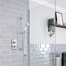 Hudson Reed - Elizabeth - Kit de douche rétro - Mitigeur thermostatique à une fonction et kit douchette sur rampe avec douchette&44 flexible&44 rampe