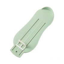 Instrument de mesure pour bébé - mesure de la couleur verte des pieds d'un enfant