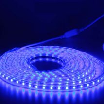 Sjqka - Kit complet ruban led 5 mètres 220V IP65 led avec prise,pas besoin de transfo - Lumière bleu