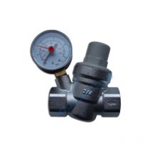 La pression d'eau soupape 3/4' femelle pour tuyau 22mm avec manomètre