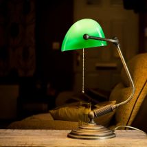 Licht-erlebnisse - Lampe de bureau en laiton massif de couleur bronze antique en style Art Nouveau avec abat-jour vert H:38 cm - Bronze antique mat,