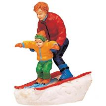 Lemax Father E Son Skiing - Père et fils skiant autour du village de Noël