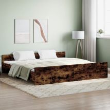 Lit double,Lit adulte,Cadre de lit tête de lit et pied de lit chêne fumé 200x200 cm636751