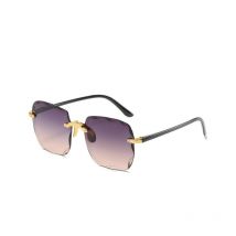 Lunettes de soleil carrées sans monture pour femmes