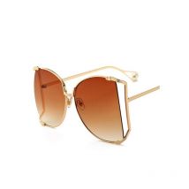 Lunettes de soleil pour femmes Lunettes de soleil à monture large en métal