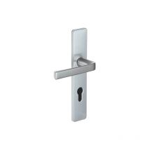 Maniglia della porta Kasa con piastra argentata, interasse 195 mm, chiave i