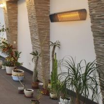 Maxxmee - Infrarot Wärmestrahler für wohlige Wärme auf Terrasse und Balkon Energieeffiziente Oberfläche 2 Leistungsstufen Timer Fernbedienung IP54