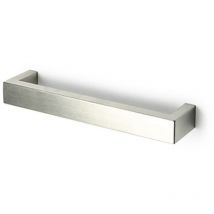Trentadue tirador acero inox hios. elegir largo. distancia 160