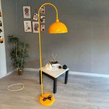 Moderne Stehlampe aus Gelb Metall mit Beweglichem Kopfteil, E27-Sockel, Moderne Stehlampe für Wohnzimmer oder Schlafzimmer