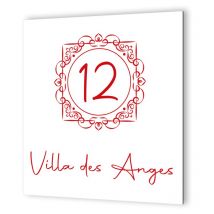 Decoho - Numéro de maison extérieur personnalisable en Dibond Blanc Picto Rouge · modèle oriental