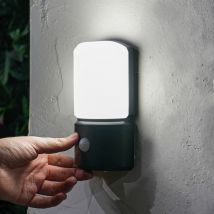 Outdoor Security pir Motion Sensor led Welcome Wall Light, Battery Operated - Festive Lights