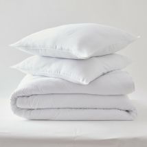 Blanreve - Pack Couette Blanrêve 260 x 240 cm + 2 Oreillers 60 x 60 Gamme Microfibre 'Douceur' traité Anti Acarien Soft & care