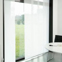 Panneau japonais tamisant ajouré lignes horizontales - Blanc - L45 x H260cm