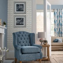 Laura Ashley - Papier peint intissé Pinford Trellis Pale Seaspray 1005 x 52cm Multicolore