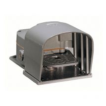 Lovato - Interruptor de pedal carcasa metálica 1NO+1NC KR200S11