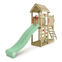 Casa Sobre Pilotes De Madera Wickey Joyflyer Con Tobogan Y Escalada En Verde Claro