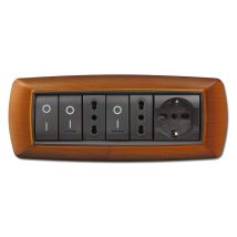 Salone – Placca Life mod. Living in tecnopolimero legno chiaro 7 posti – Elettricità