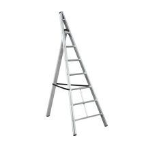 Scala Agricola Triangolare In Alluminio Trittika 8 Gradini H 277 Cm Tre Piedi Utilizzata In Agricoltura