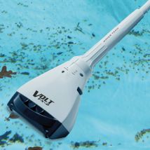 Poolbodensauger Volt FX-2 – 18 m³/h – Saugbreite 21 cm – Laufzeit 2,5 Stunden – 67 x 22 x 11 cm – Gewicht 1,3 kg