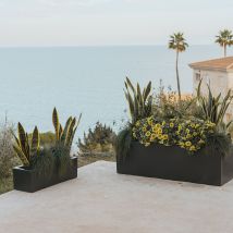 Jara 140 Macetero Rectangular De Interior Y Exterior Para Plantas Y Flores Muy Resistente Al Paso Del Tiempo. Jardinera Hecha De Polietileno En España