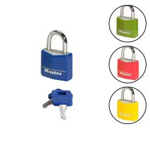 Master Lock 9140eurdcol Vorhängeschloss Mit Schlüssel Aus Aluminium Mit Vinylabdeckung, Zufällige Farbe, 4 X 5,9 X 1,3 Cm