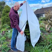 Gardenskill - Garden Fleece Plant Frost Protection Cover 2 X 2.5m Pk 1 - 50gsm Horticultural Winter Jacket For Shrub Flower Crop Tree With Zipped 