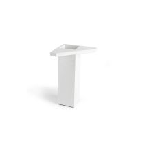 Pata De Plástico Cuadrada Con Una Altura De 150 Mm Y Acabada En Blanco. Dimensiones: 42x42x150 Mm -