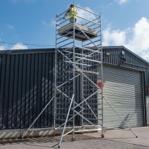 Bps Access Solutions - 8-rung Industrial Tower - Single Width 1.8m Long (6' X 2') - 4.2m (13'9) Working Height'